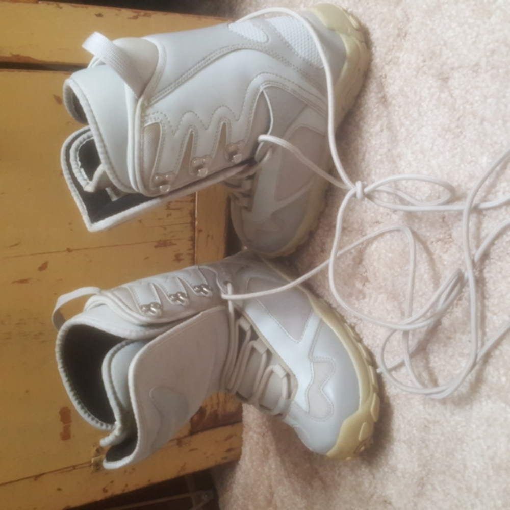 Kemper snowboarding boots